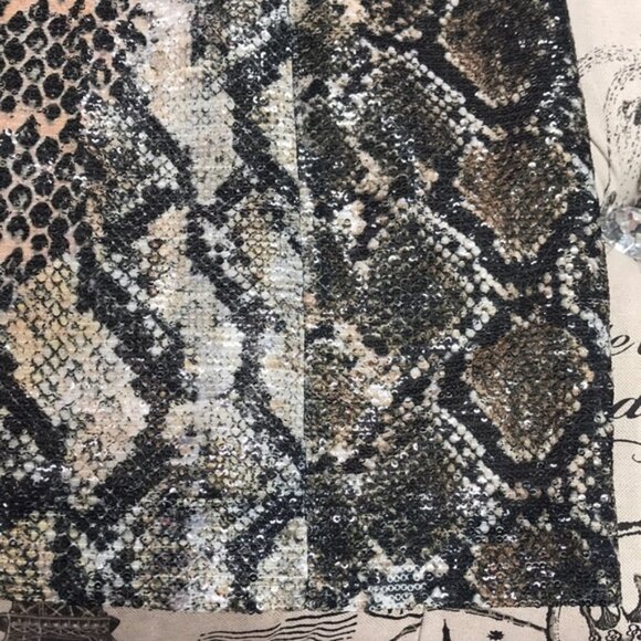 Elie Tahari Elissa Sequin Python-Print Dress - Picture 5 of 10